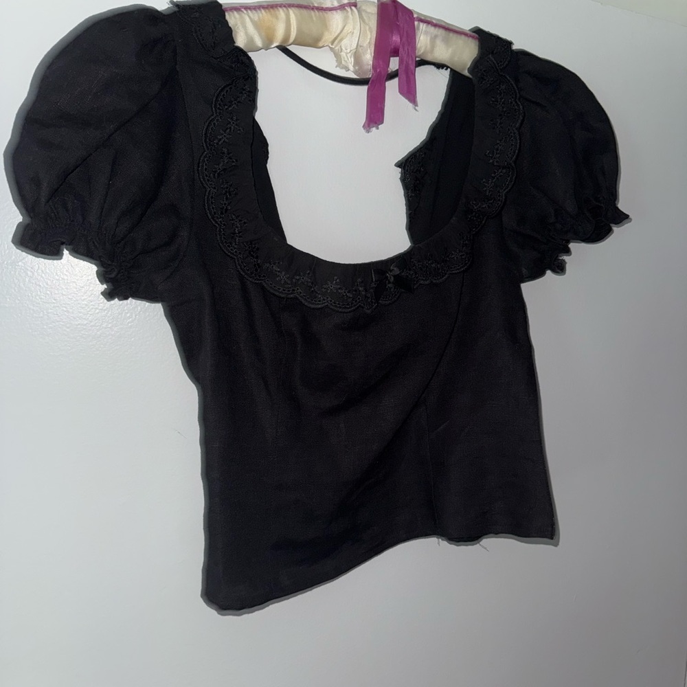 Reformation Alice Linen Top
Black Puff Sleeve Crop Top - Picture 3 of 4